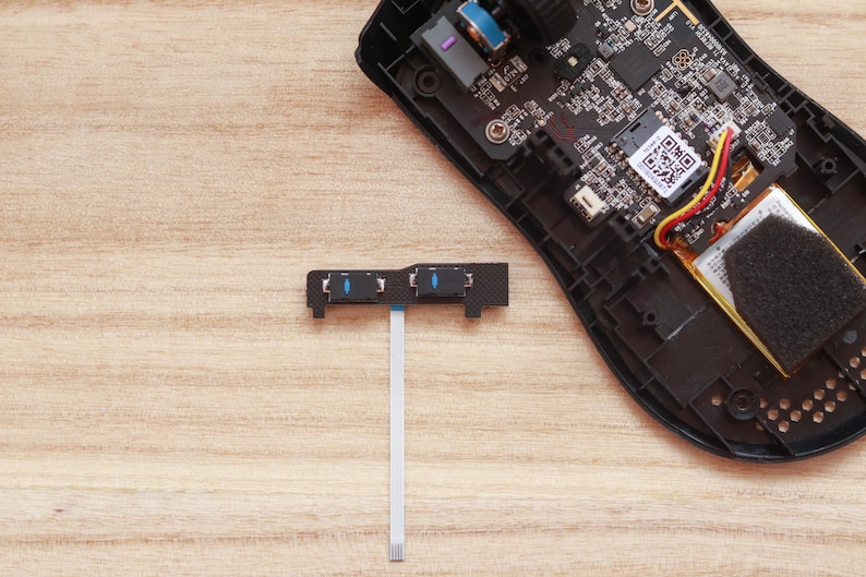 Replacement side-button cable assembly for the Razer Viper V2 Pro